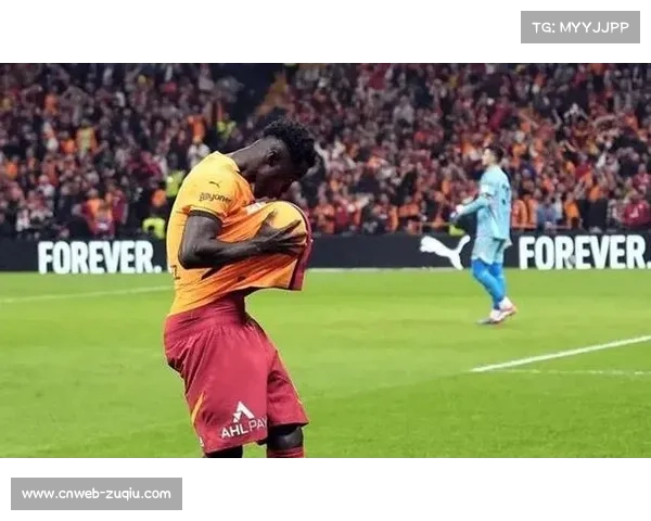 加拉塔萨雷主场迎战利物浦,奥斯梅恩复出增锋线